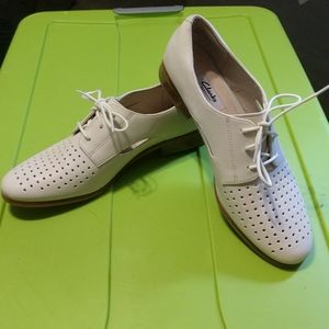Clarks leather lace up shoes